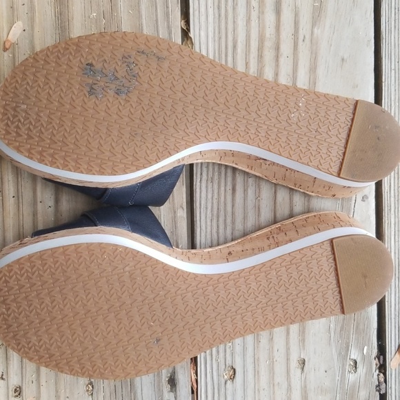 Shoes - Picture 3 of 3